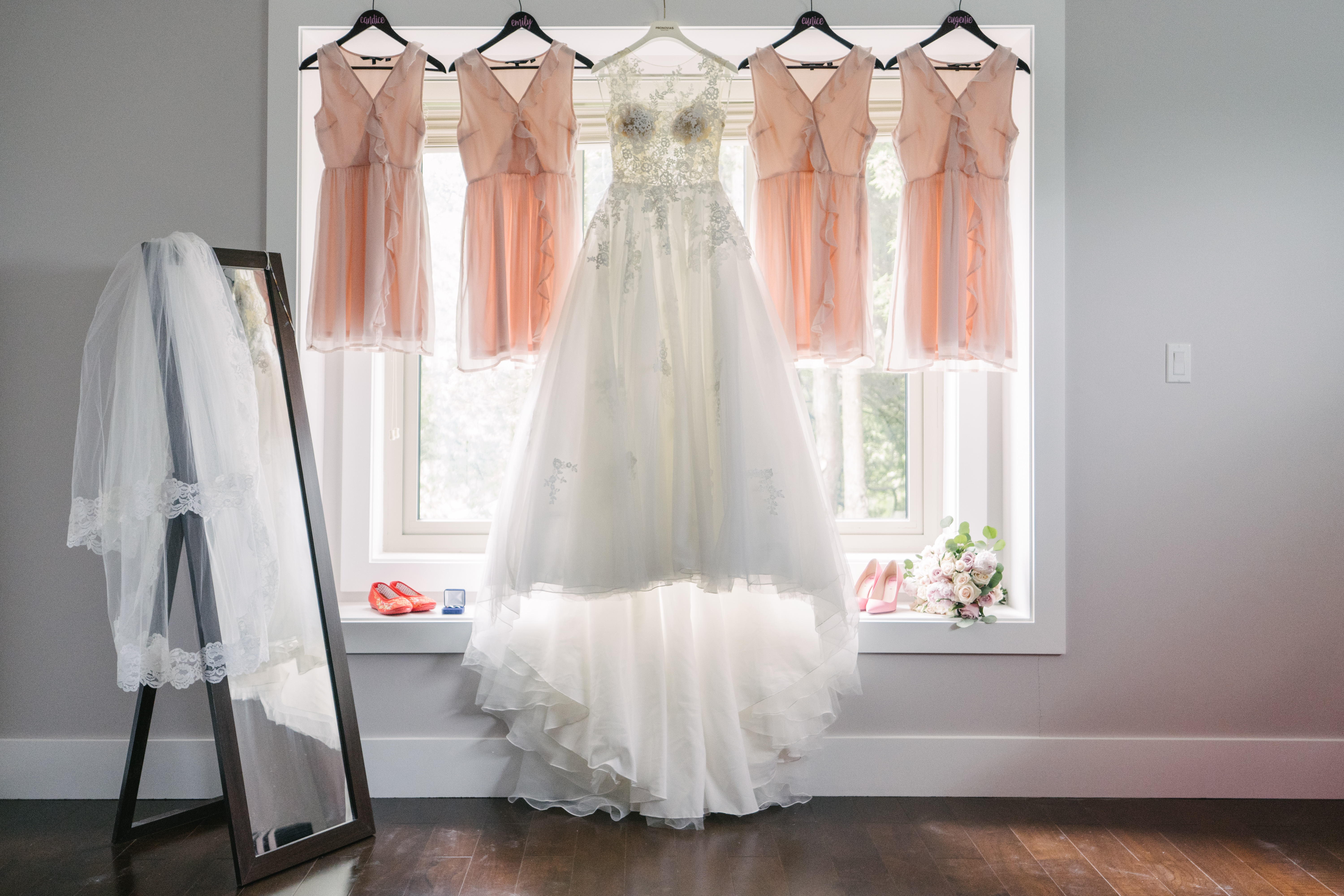 Wedding dress Wedding Portraits Photoshoot